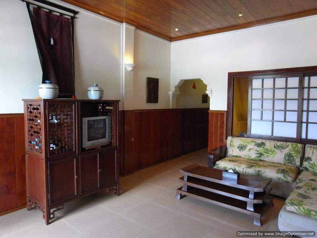 Red Hibiscus Hotel Phnom Penh Eksteriør bilde