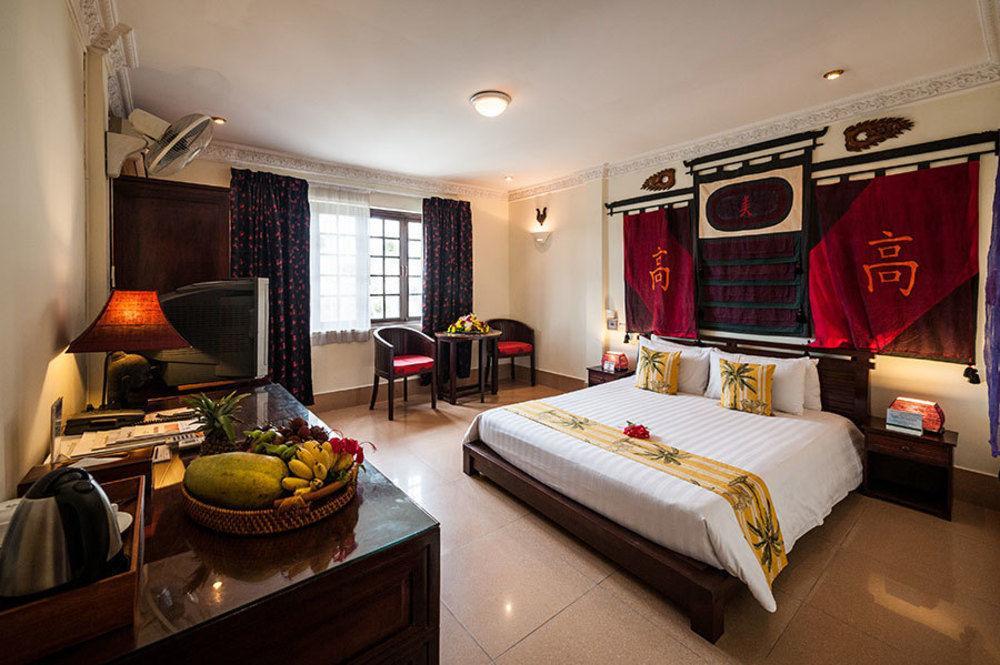 Red Hibiscus Hotel Phnom Penh Eksteriør bilde